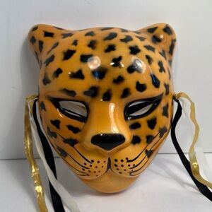 Vintage  Ceramic Leopard Mask Wall Hanging 8 inches high by 7 inch